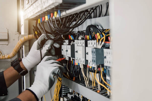 Best 24-Hour Electrician  in Moorhead, MN